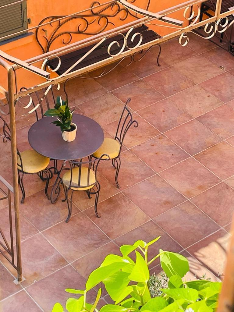 Hostellerie Du Cigalou Bormes-les-Mimosas Exterior photo